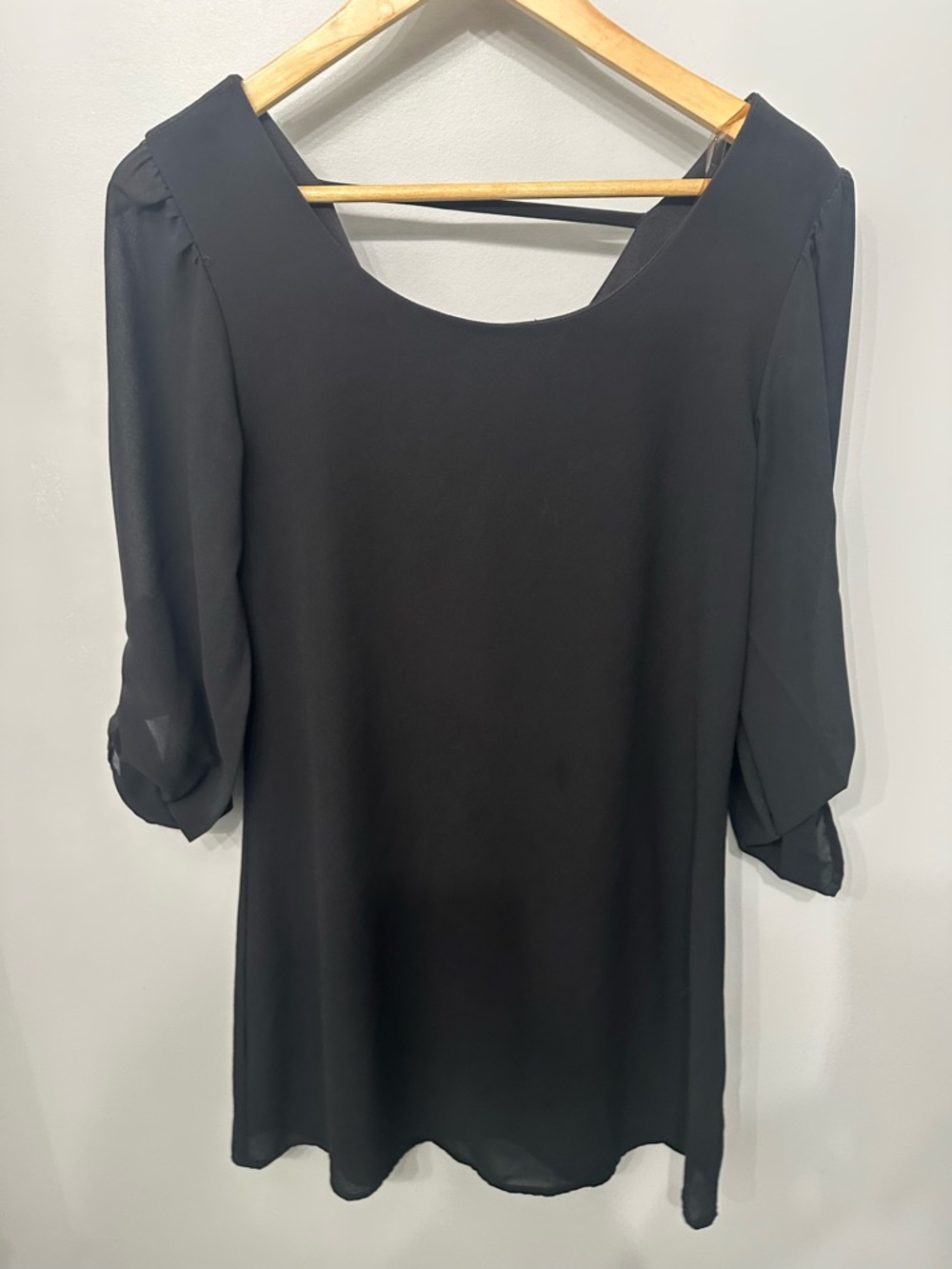 Black Women's Scoop Neck Chiffon Dress